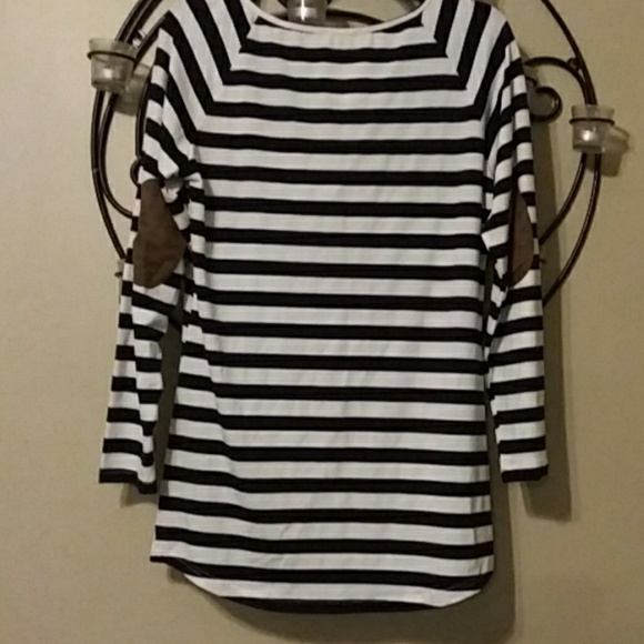 Women's top - Picture 2 of 2